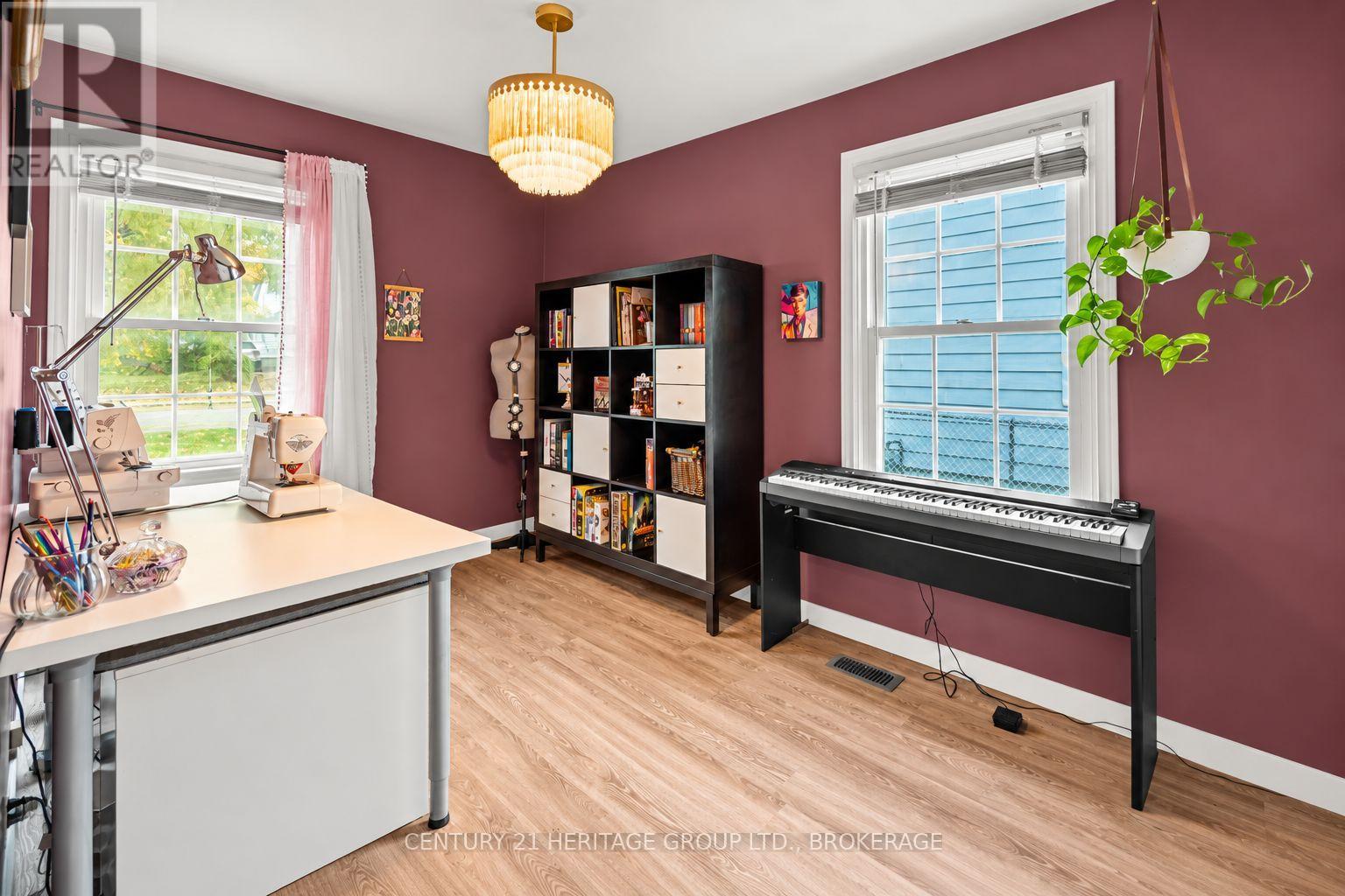 39 Lorne Street, Kingston, Ontario K7K 4L6 - Photo 6 - X14080964
