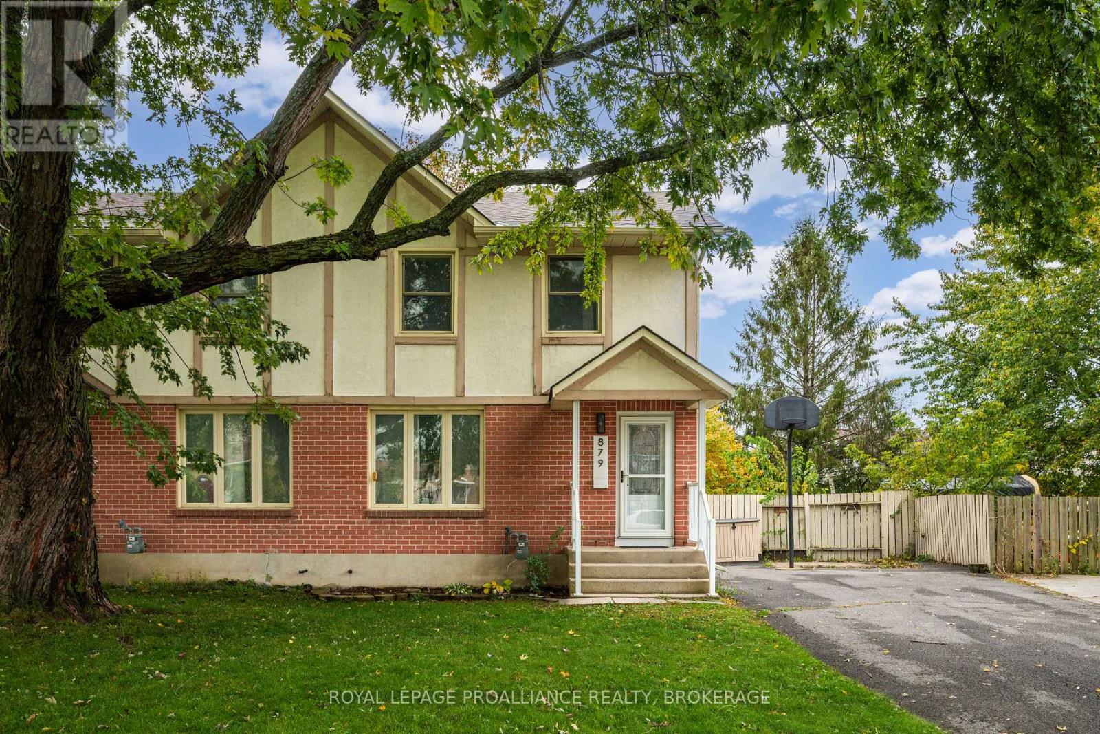 879 Beaconhill Court, Kingston, Ontario  K7P 2B1 - Photo 2 - X14081146