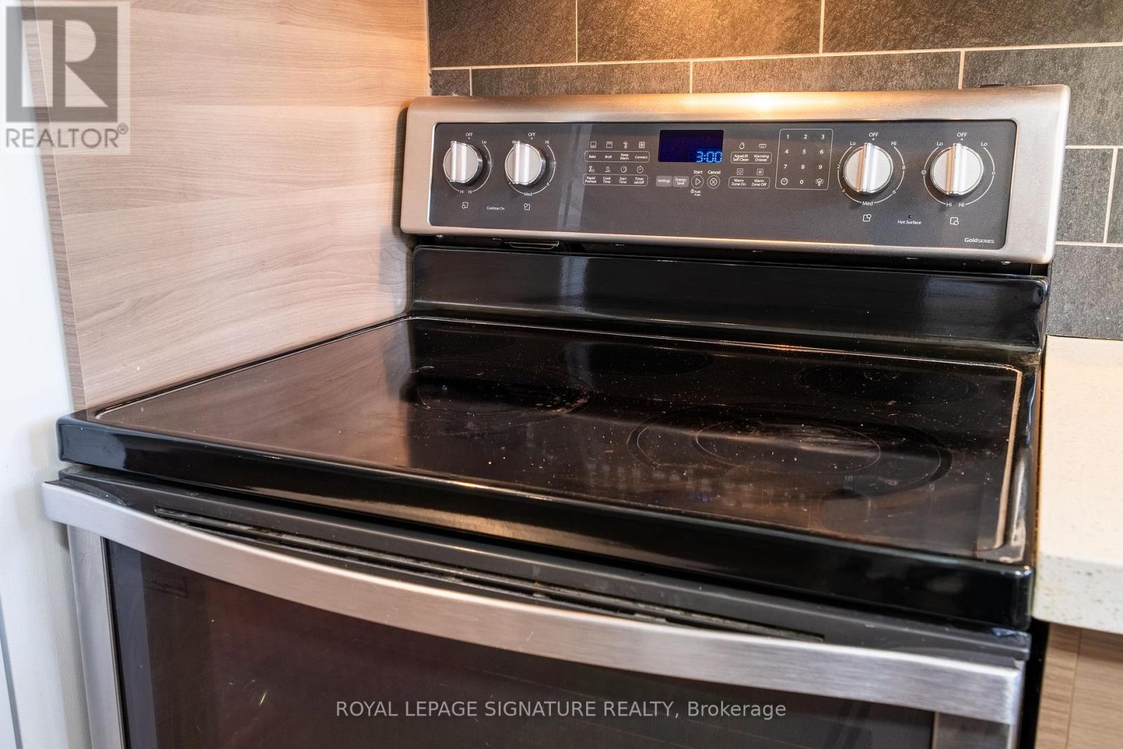 Lower - 695 Woodbine Avenue, Toronto (East End-Danforth), Ontario  M4E 2J4 - Photo 10 - E14081154