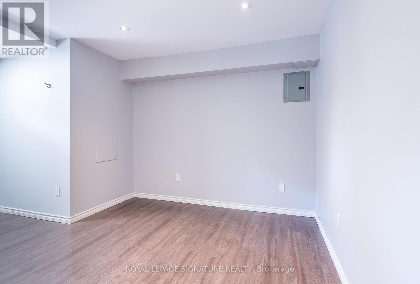 Lower - 695 Woodbine Avenue, Toronto (East End-Danforth), Ontario  M4E 2J4 - Photo 11 - E14081154