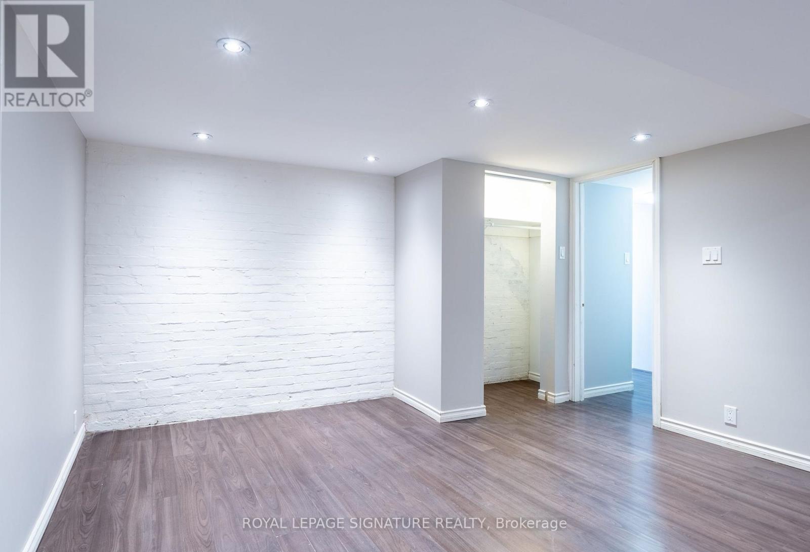 Lower - 695 Woodbine Avenue, Toronto (East End-Danforth), Ontario  M4E 2J4 - Photo 16 - E14081154