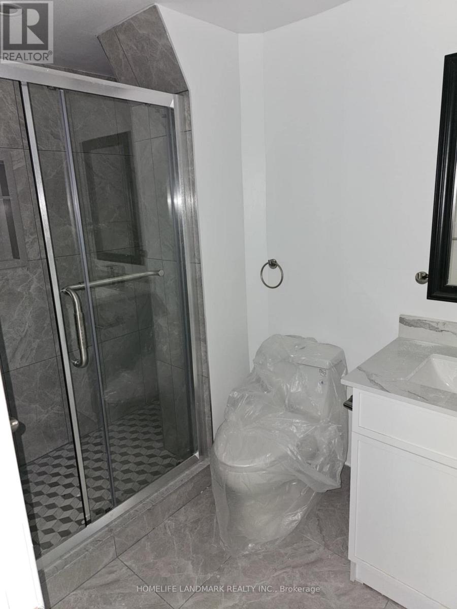 Main Floor Unit - 775 Huntingwood Dr Huntingwood Drive, Toronto (Tam O'shanter-Sullivan), Ontario  M1T 2L5 - Photo 5 - E14081212