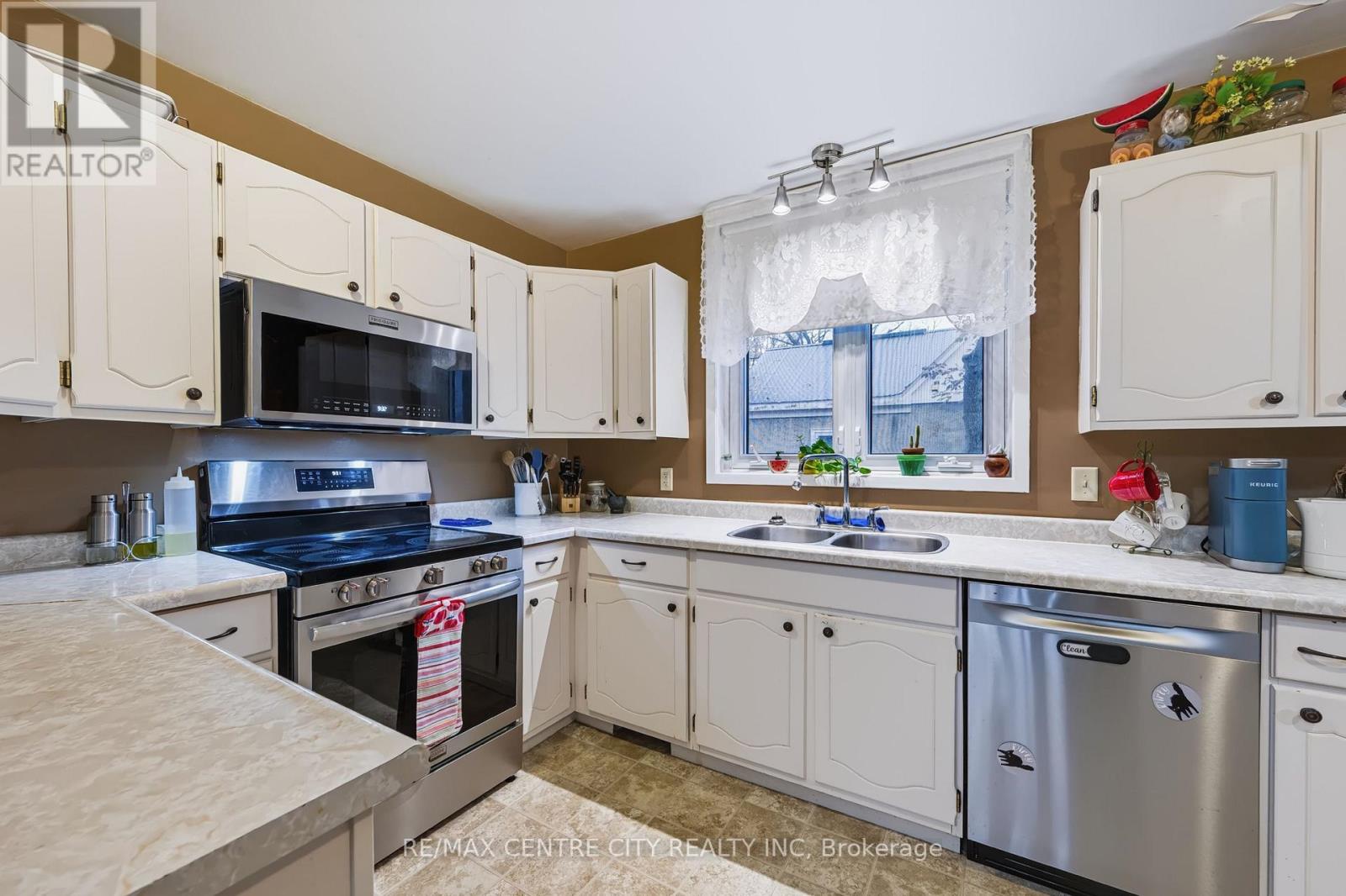 38 Market Street, Arran-Elderslie, Ontario  N0H 2N0 - Photo 13 - X14080928