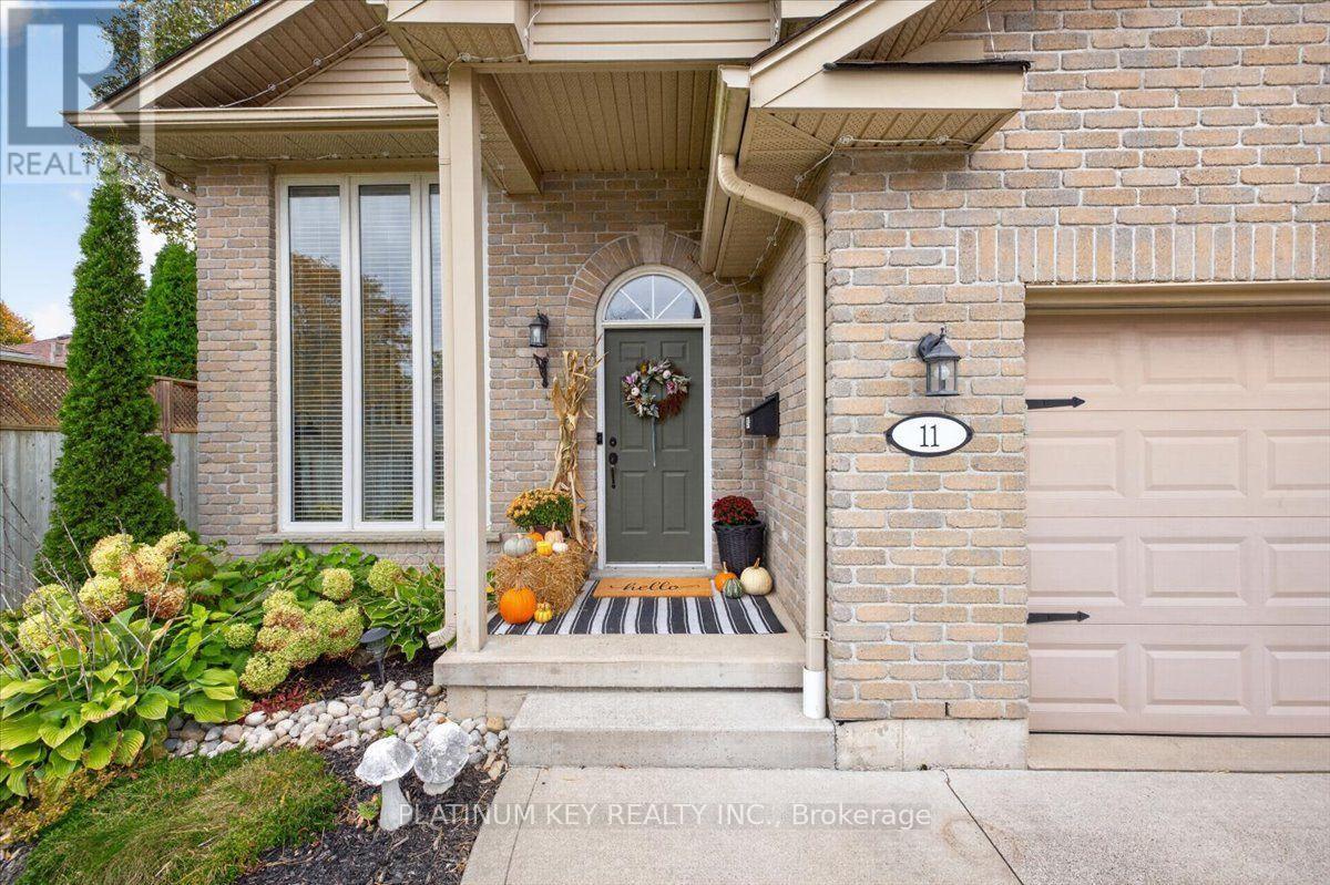 11 Allison Court, Strathroy-Caradoc, Ontario  N7G 4C2 - Photo 3 - X14081118