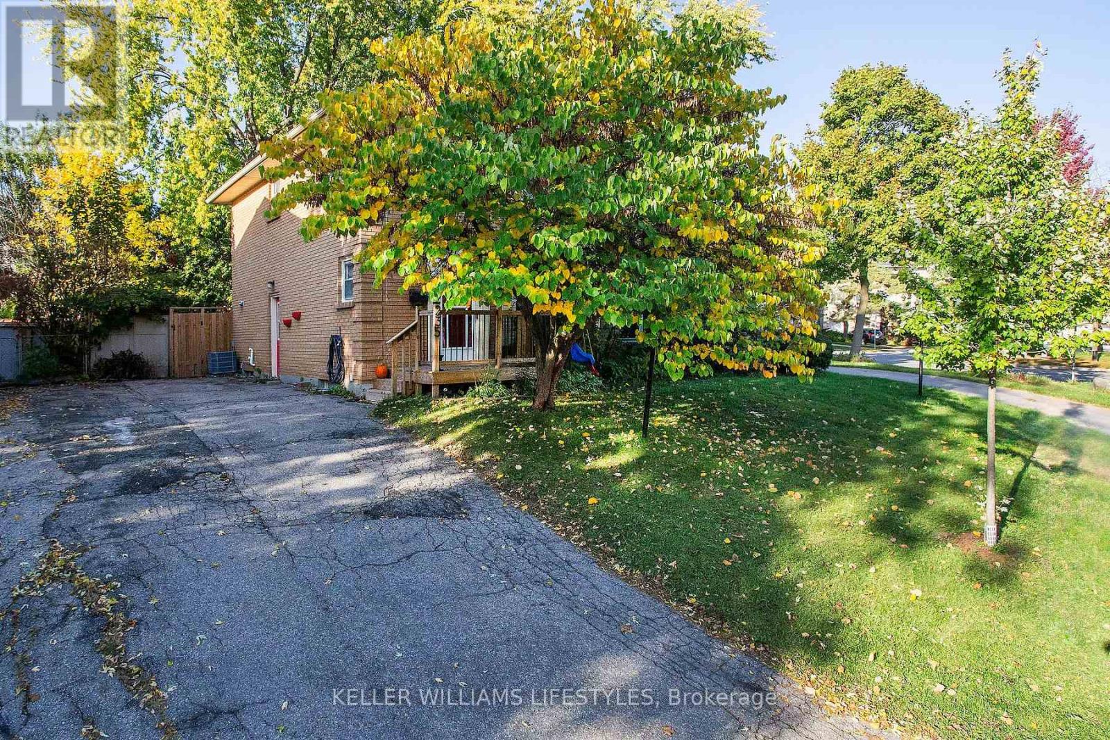 235 Homestead Crescent, London North, Ontario  N6G 2E7 - Photo 3 - X14081172