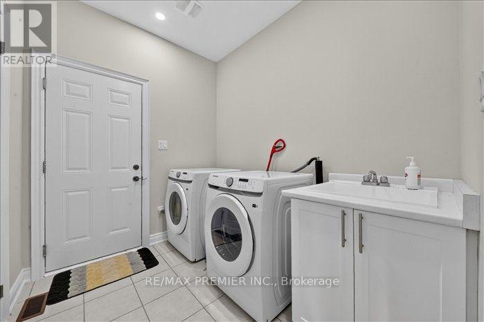 26 Birchwood Lane, Essa, Ontario  L0M 1B1 - Photo 18 - N14081086