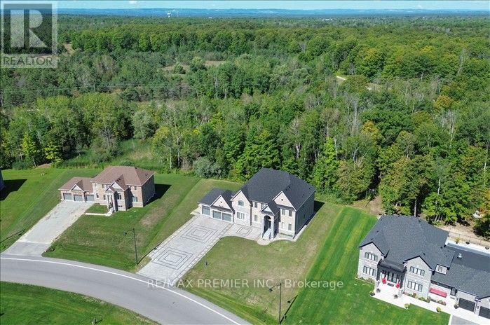 26 Birchwood Lane, Essa, Ontario  L0M 1B1 - Photo 3 - N14081086