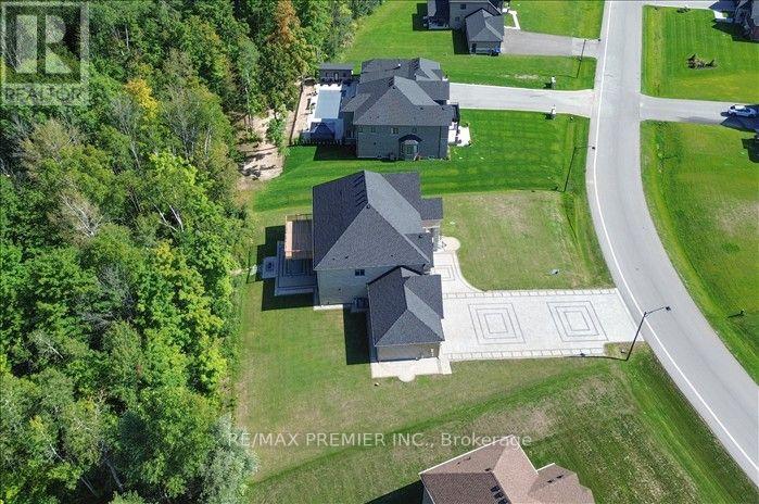 26 Birchwood Lane, Essa, Ontario  L0M 1B1 - Photo 50 - N14081086