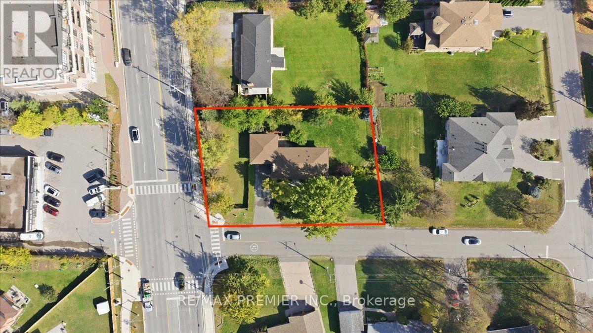 1 Gram Street, Vaughan (Maple), Ontario  L6A 3Z2 - Photo 4 - N14081108