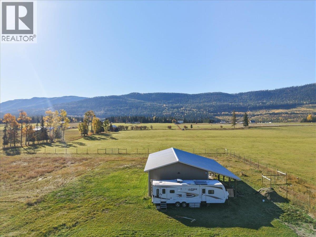 112 Mitchell Road, Cherryville, British Columbia  V0E 2G3 - Photo 9 - 10403526