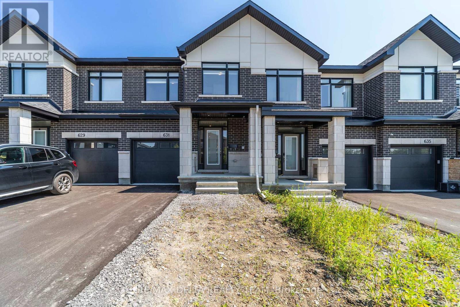 631 Knotridge Street, Ottawa, Ontario