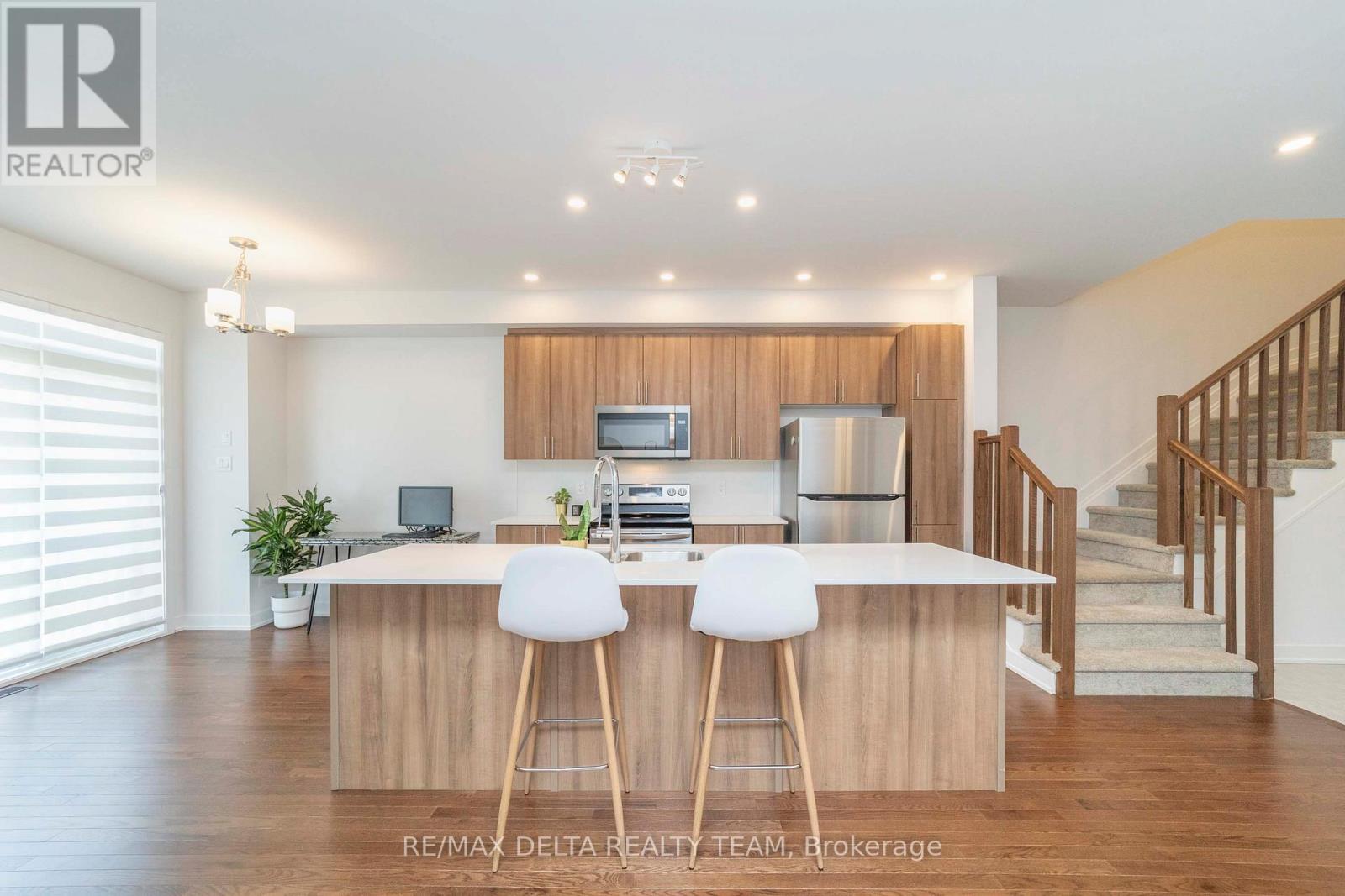 631 Knotridge Street, Ottawa, Ontario  K1W 0N7 - Photo 9 - X14081188