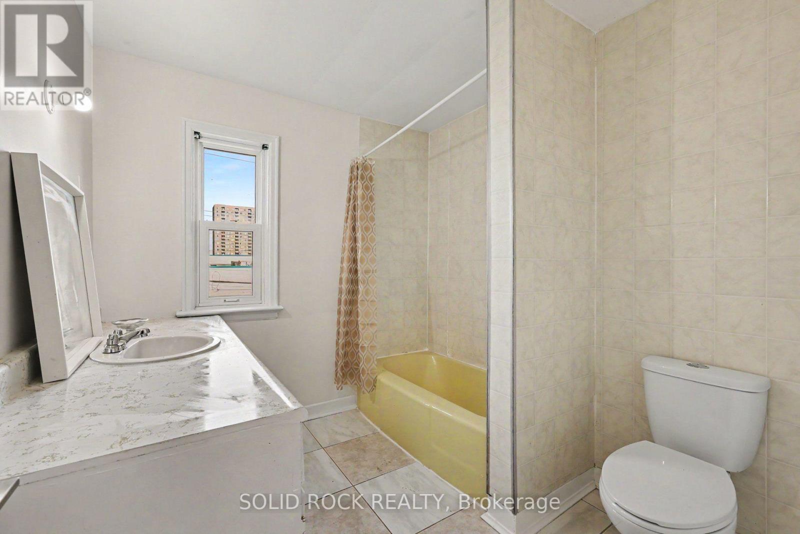 667 Alesther Street, Ottawa, Ontario  K1K 1H8 - Photo 16 - X14081208