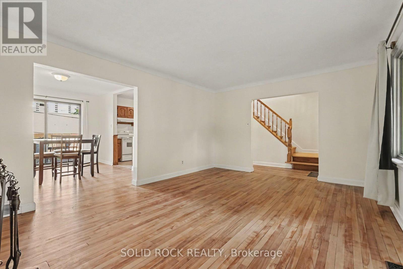 667 Alesther Street, Ottawa, Ontario  K1K 1H8 - Photo 6 - X14081208