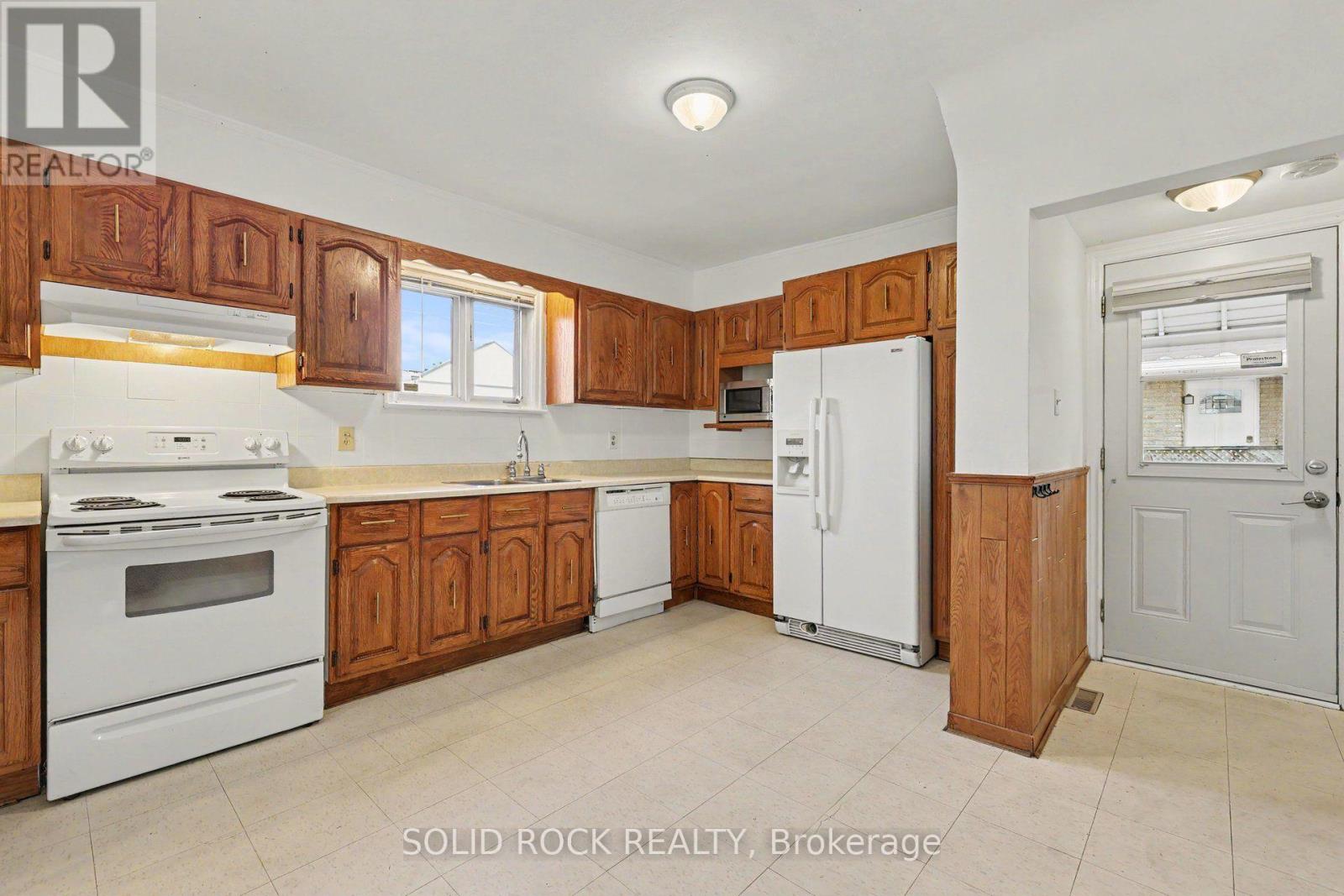 667 Alesther Street, Ottawa, Ontario  K1K 1H8 - Photo 9 - X14081208