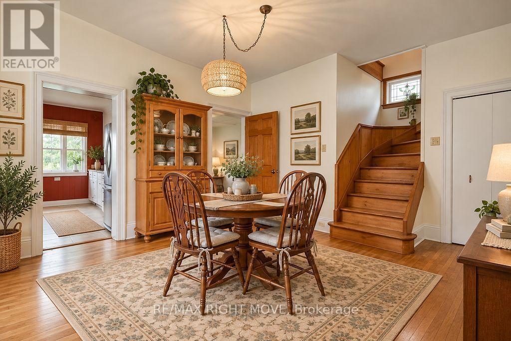 129 Coldwater Road W, Orillia, Ontario  L3V 3L5 - Photo 6 - S14080924