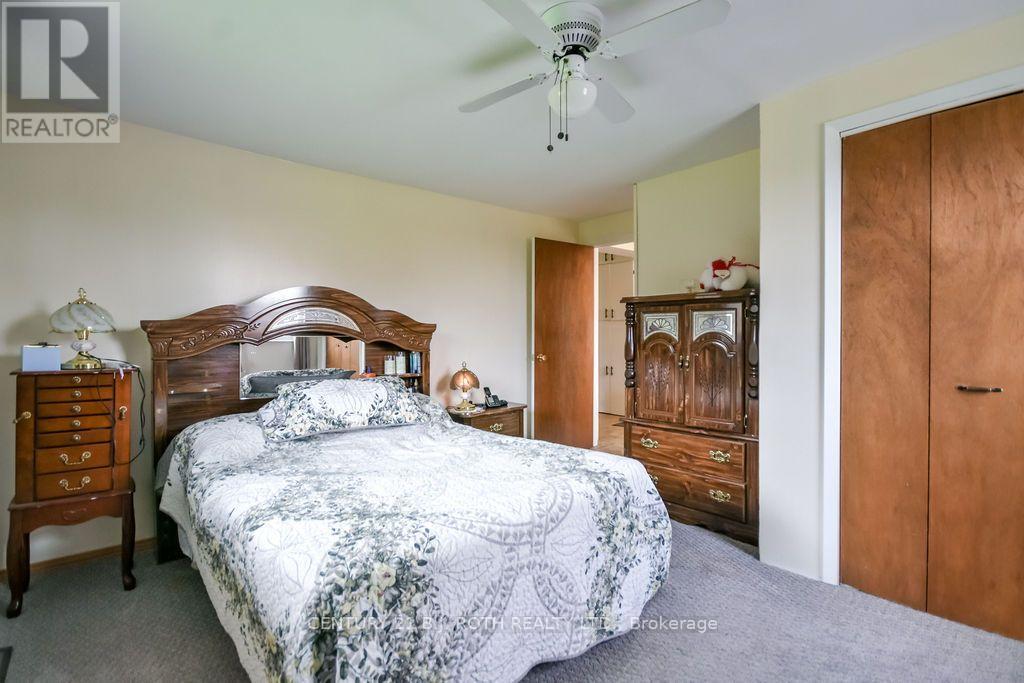 1398 Old Fort Road, Tay, Ontario  L4R 4K3 - Photo 17 - S14081022