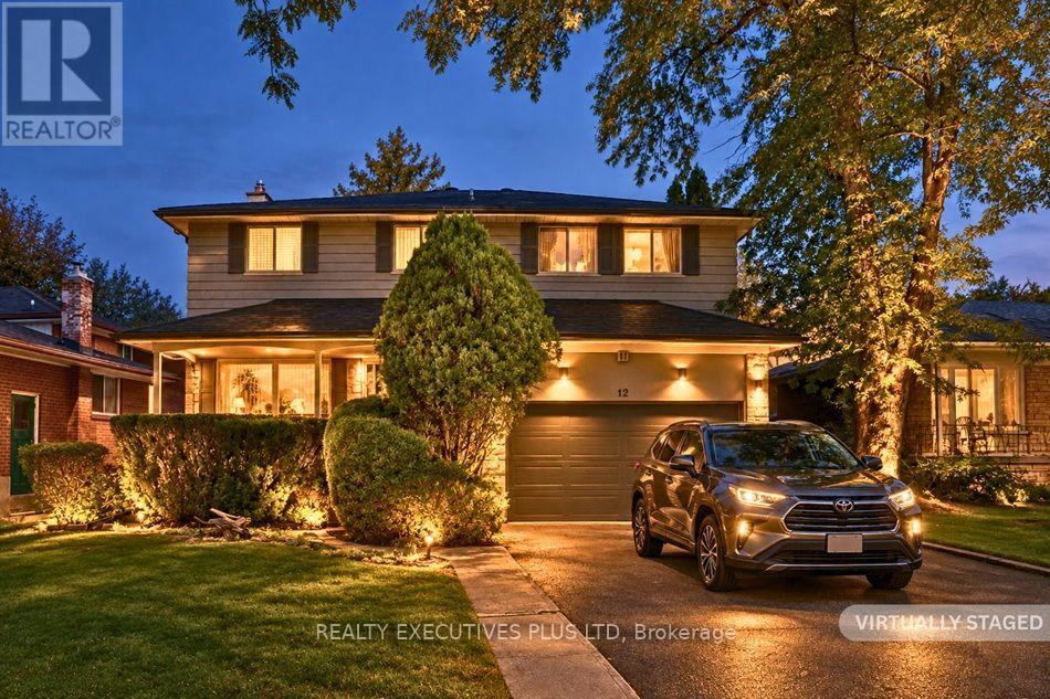 12 MANDEL CRESCENT, Toronto, Ontario