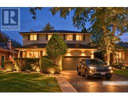 12 MANDEL CRESCENT, Toronto, Ontario