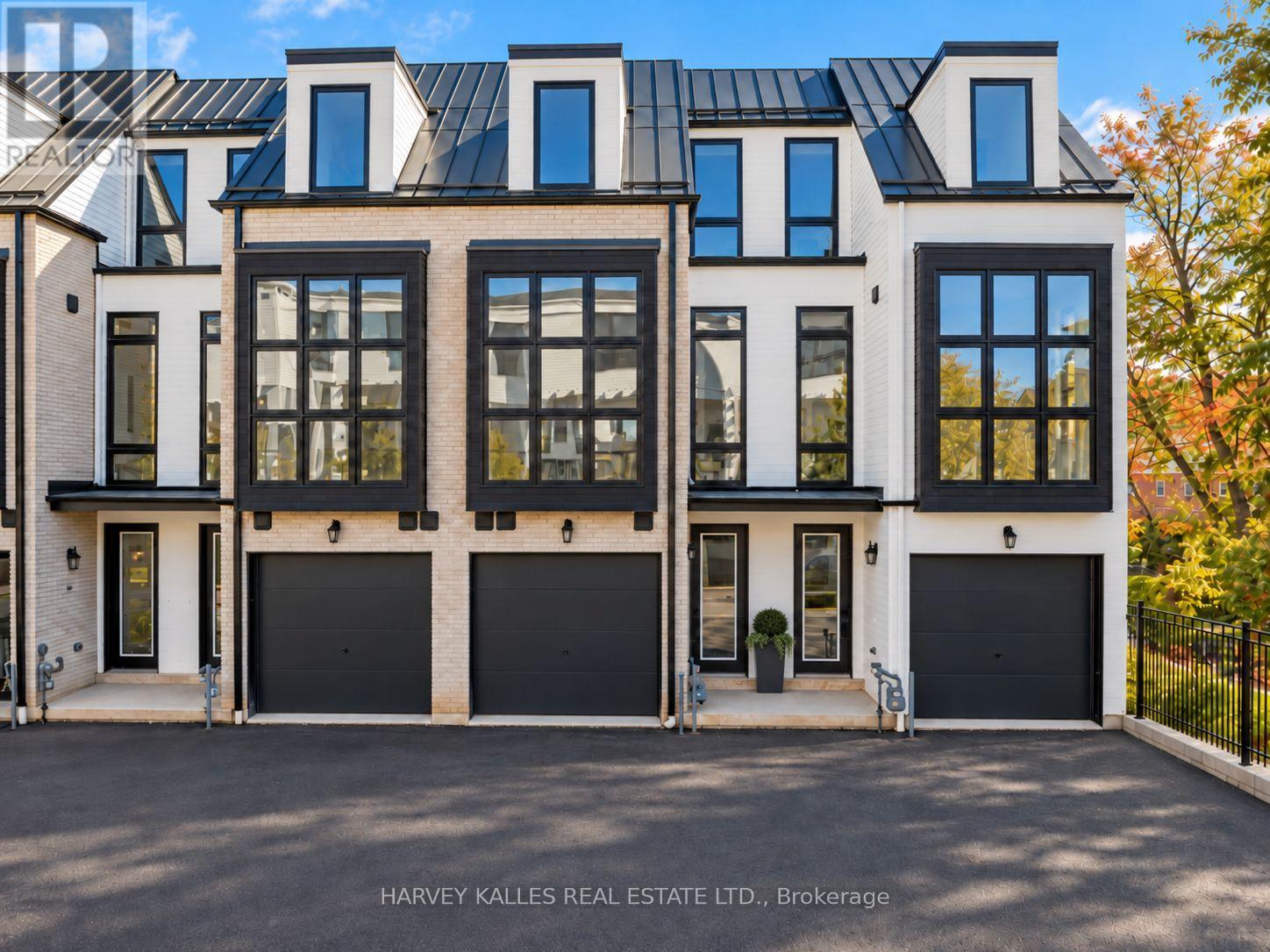 3 - 138 EAST STREET, Oakville, Ontario