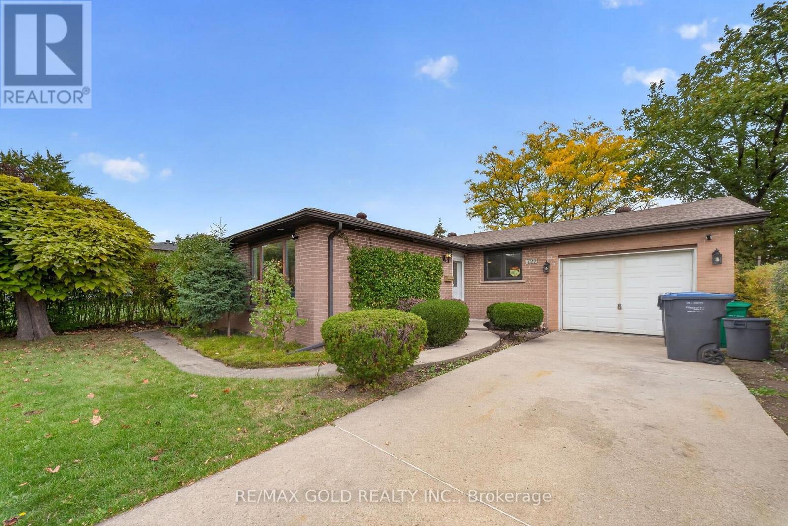 722 Balmoral Drive, Brampton (Avondale), Ontario  L6T 1X4 - Photo 4 - W14080990