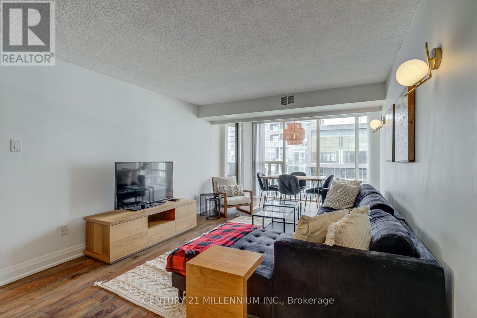 705 - 330 Rathburn Road W, Mississauga, Ontario  L5B 3Y1 - Photo 11 - W14081076