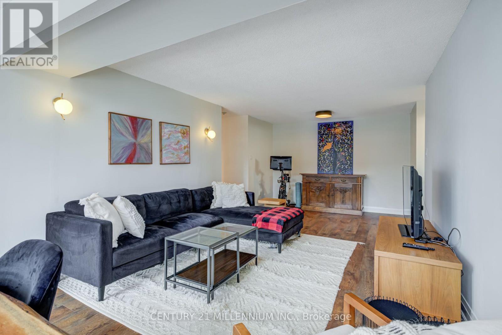 705 - 330 Rathburn Road W, Mississauga, Ontario  L5B 3Y1 - Photo 13 - W14081076