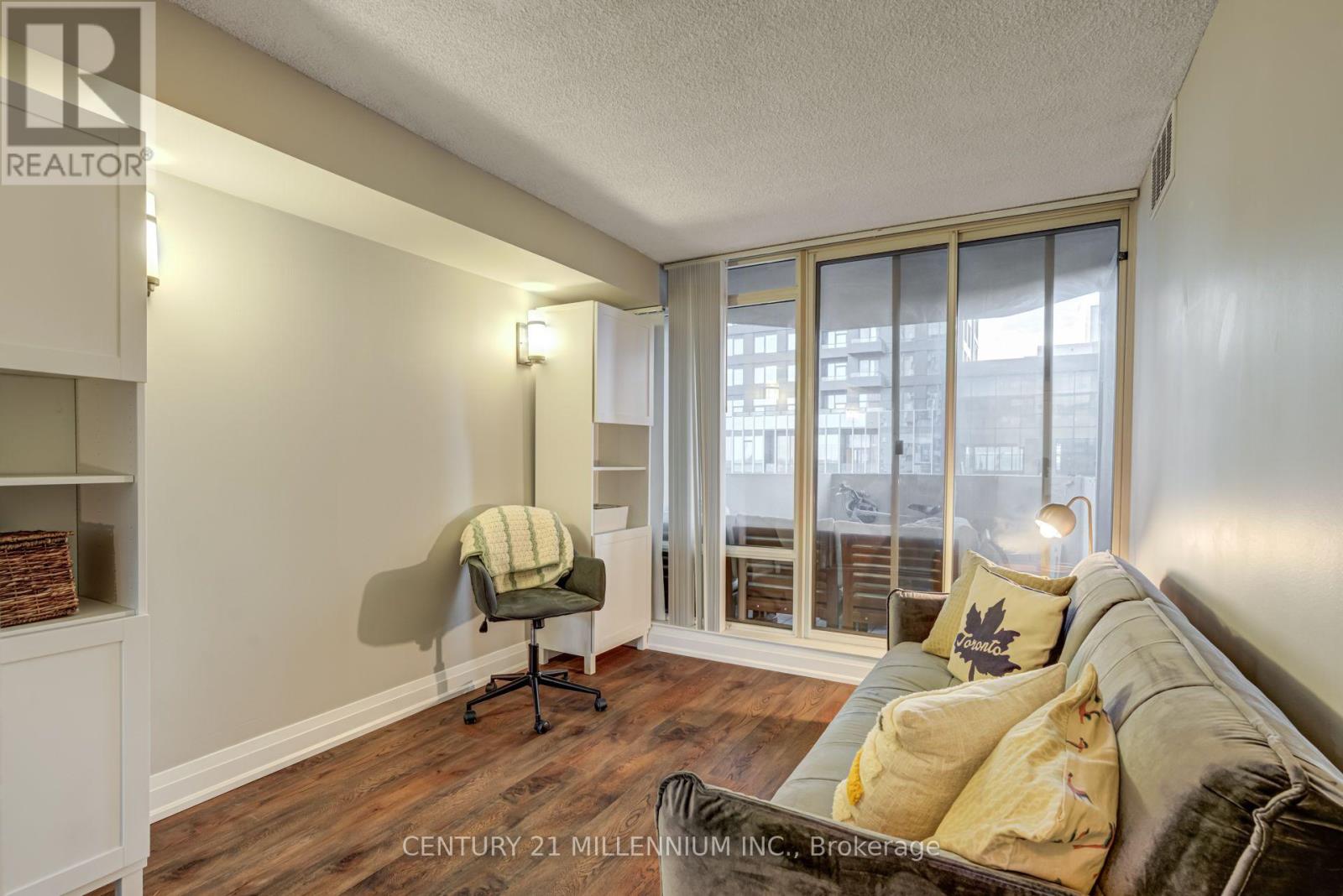 705 - 330 Rathburn Road W, Mississauga, Ontario  L5B 3Y1 - Photo 28 - W14081076