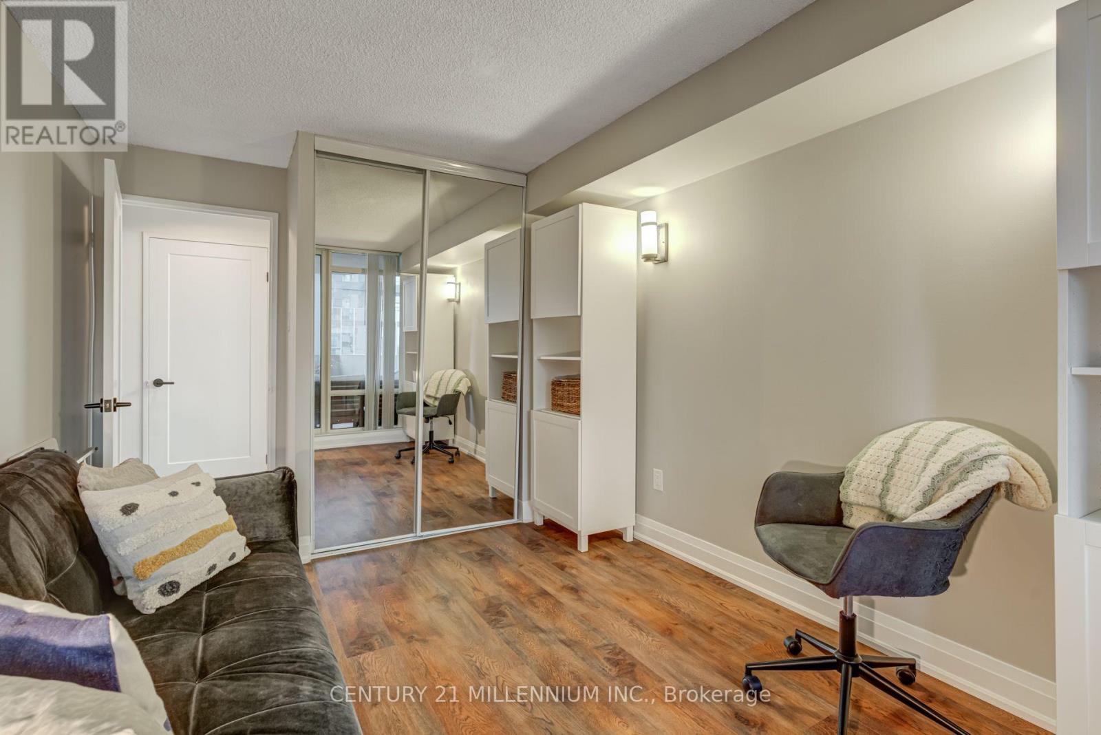 705 - 330 Rathburn Road W, Mississauga, Ontario  L5B 3Y1 - Photo 29 - W14081076