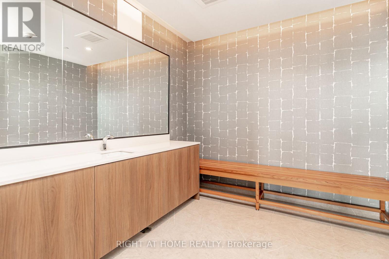 510 - 1005 Dundas Street E, Oakville, Ontario  L6H 8C7 - Photo 36 - W14081122
