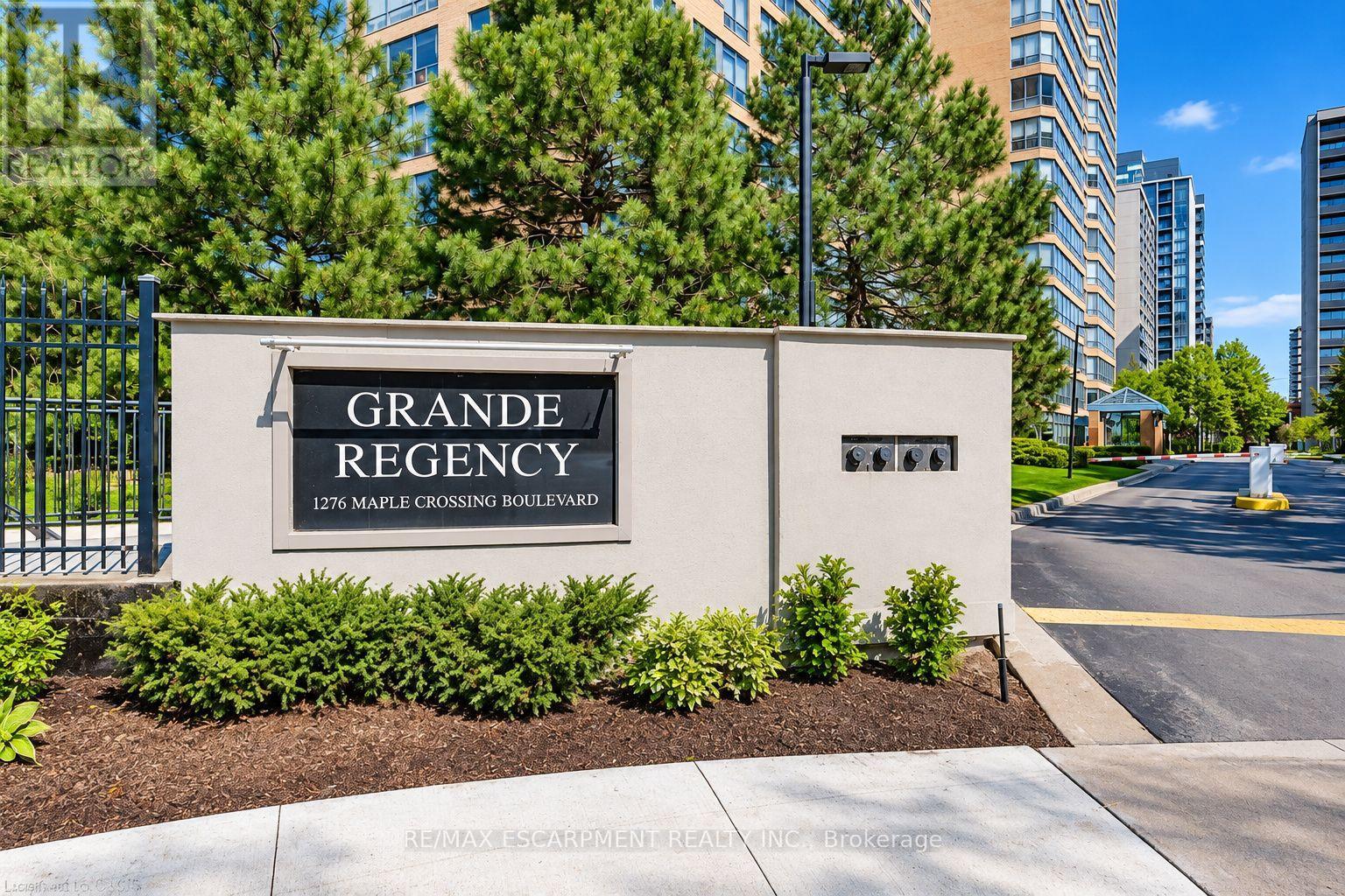503 - 1276 Maple Crossing Boulevard, Burlington, Ontario  L7S 2J9 - Photo 2 - W14081244