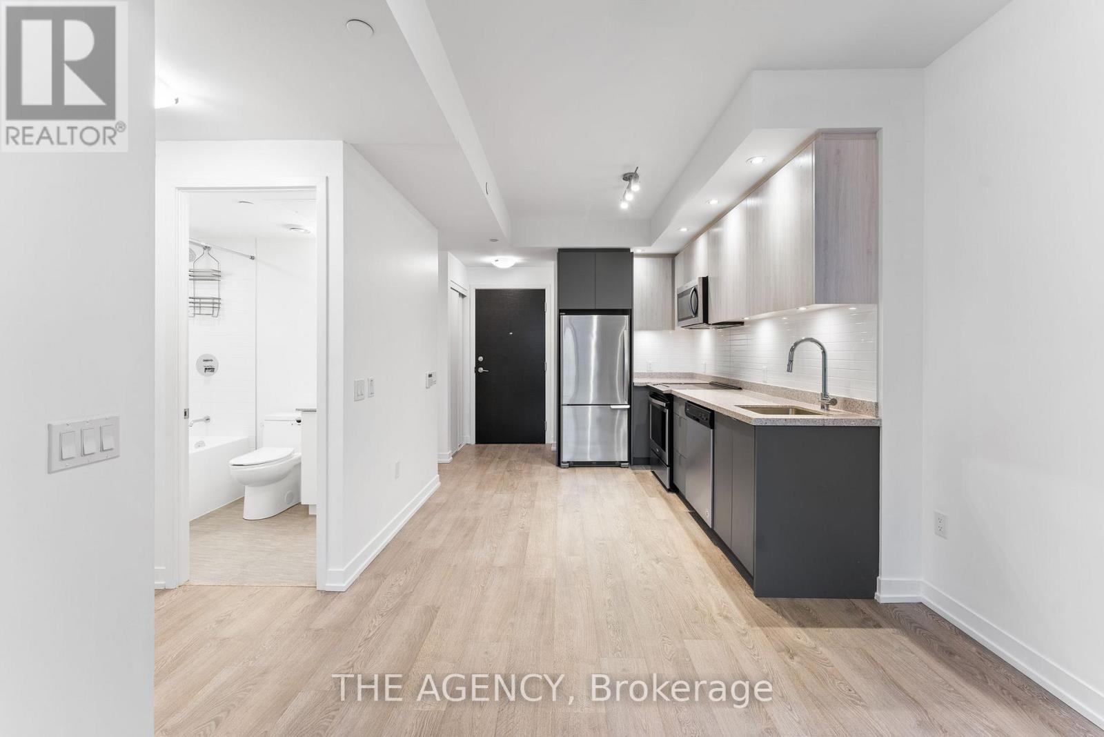 307e - 8868 Yonge Street, Richmond Hill, Ontario  L4C 0T4 - Photo 2 - N14080772