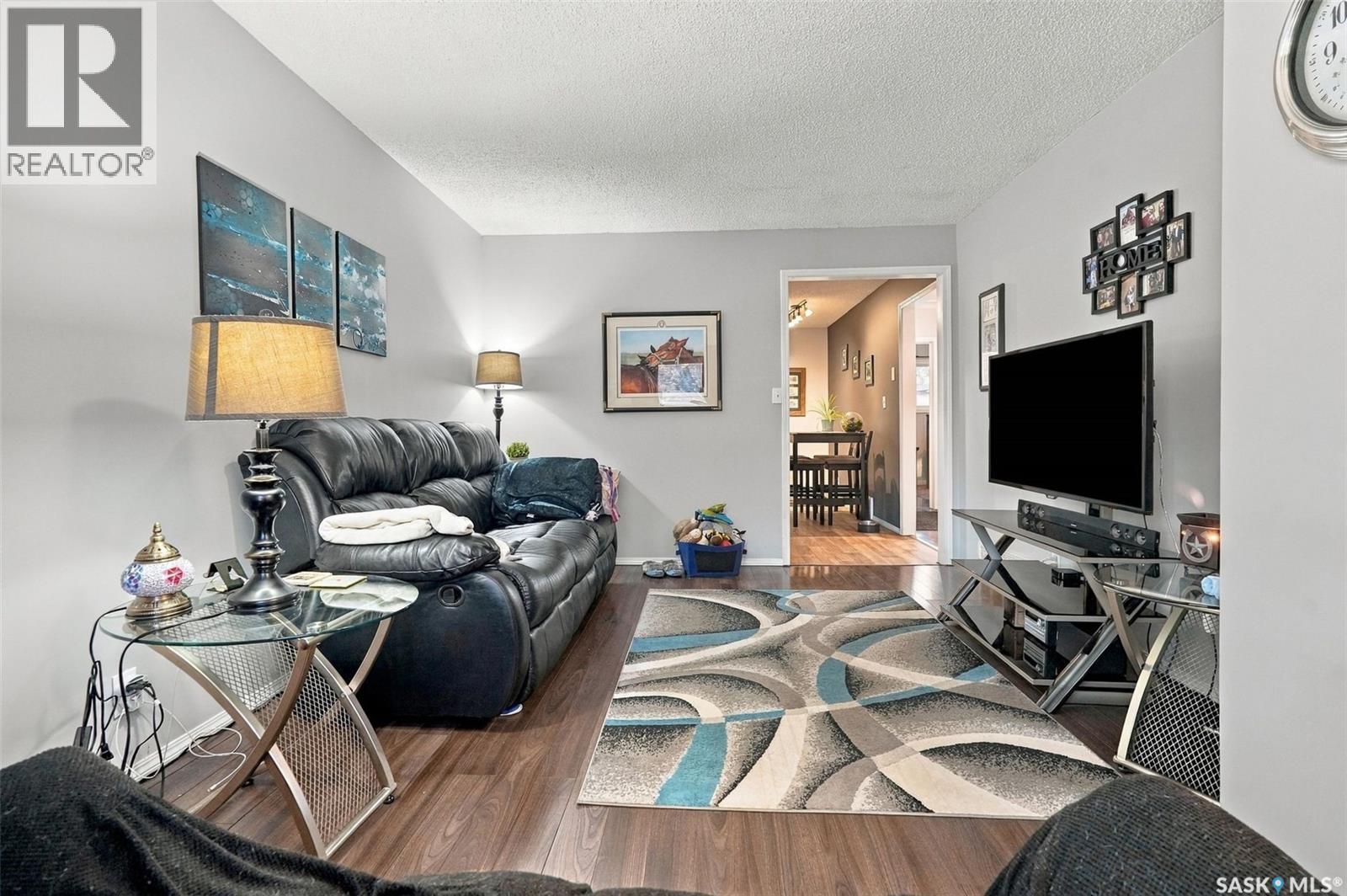 98 Magee Crescent, Regina, Saskatchewan  S4R 6K5 - Photo 7 - SK051158