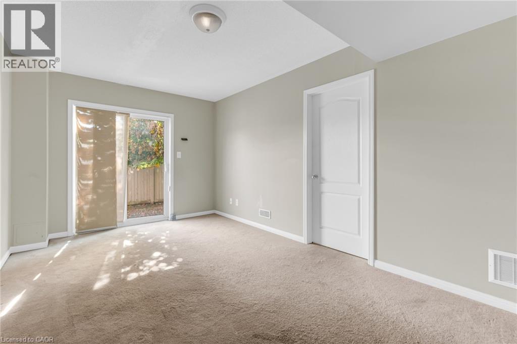 470 Beach Boulevard Unit# 40, Hamilton, Ontario  L8H 6X2 - Photo 13 - 40871547