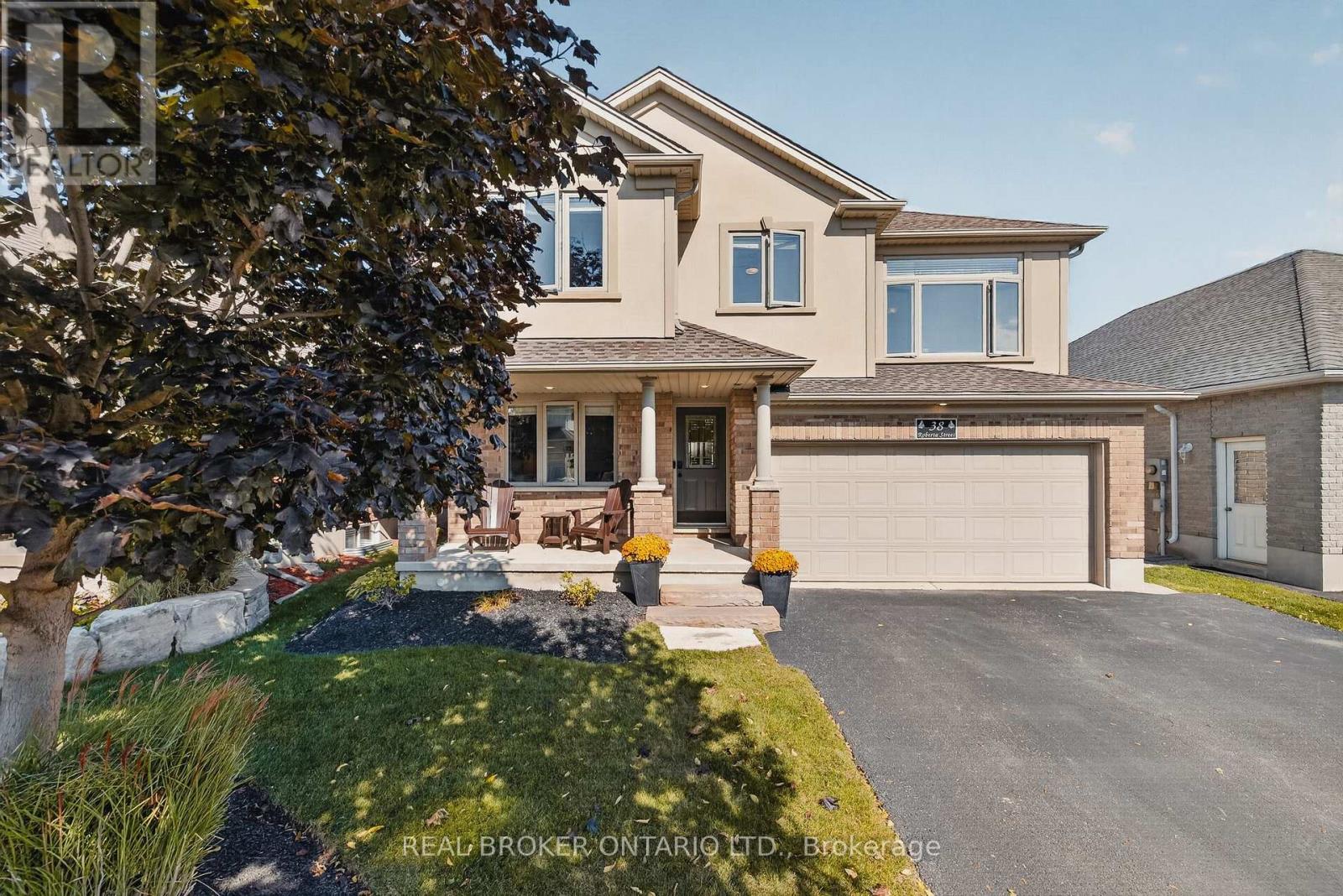 38 ROBERTA STREET, Woolwich, Ontario