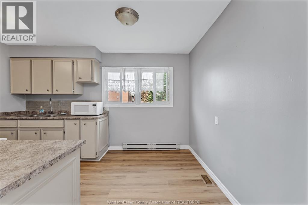 2755 Meadowbrook Lane Unit# 11, Windsor, Ontario  N8T 2Y6 - Photo 6 - 26025370