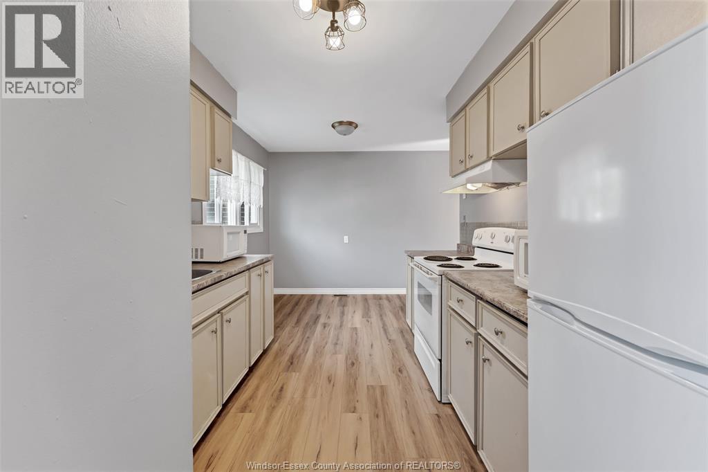2755 Meadowbrook Lane Unit# 11, Windsor, Ontario  N8T 2Y6 - Photo 8 - 26025370