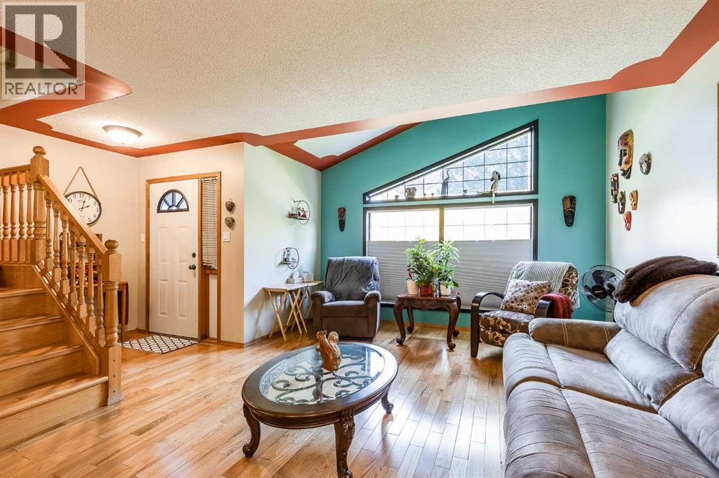 406, 165 South Ridge Drive SE