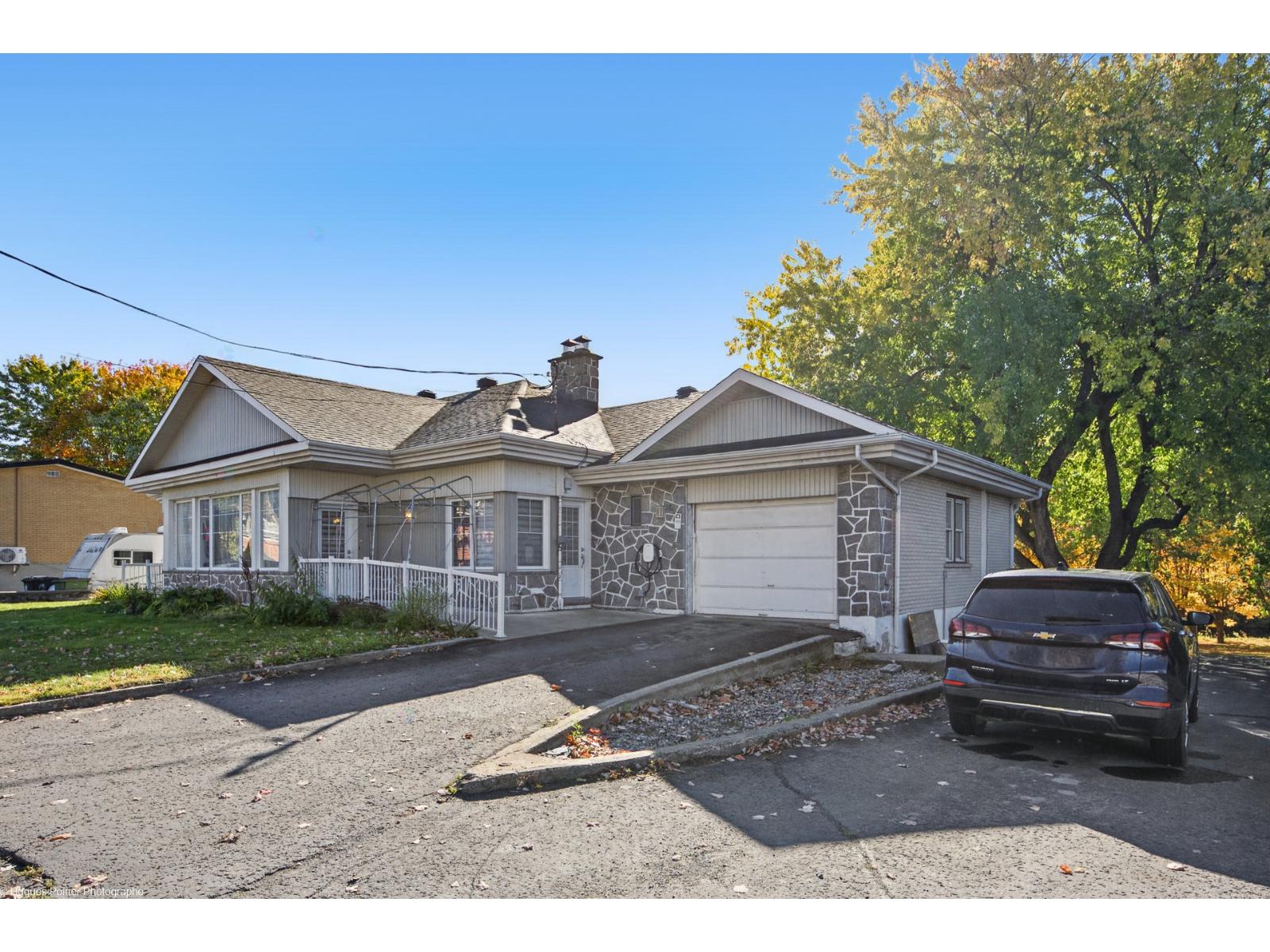 966 12e Avenue Saint-Lin/Laurentides Quebec Canada J5M2W4 3