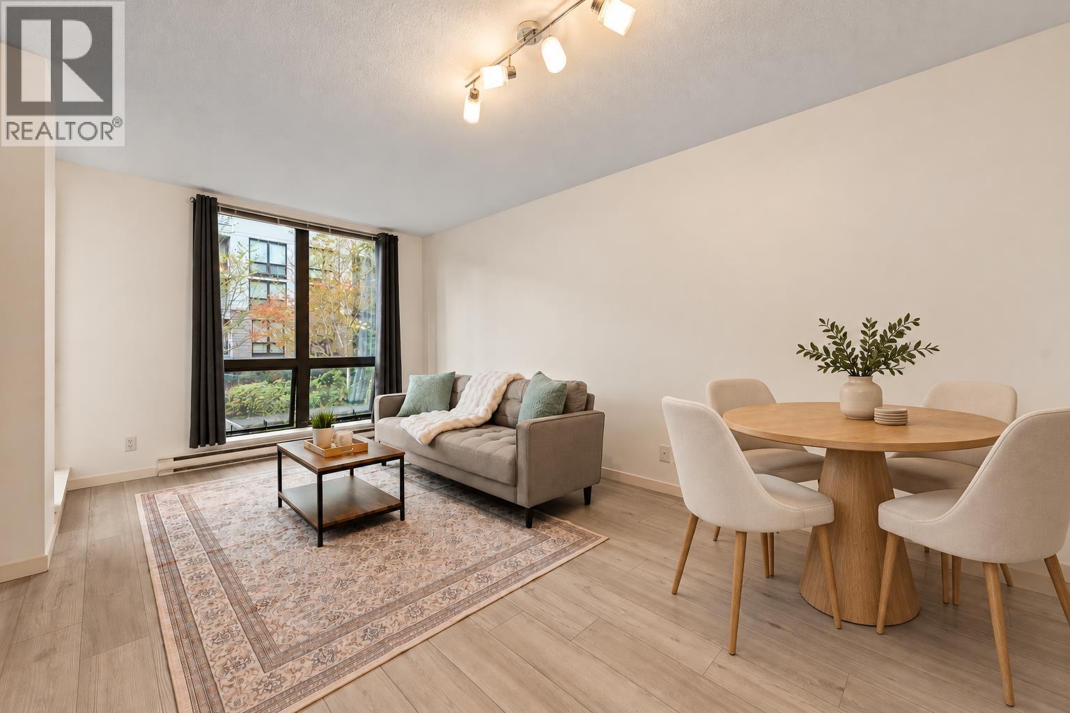 220 3663 Crowley Drive, Vancouver, British Columbia  V5R 6H4 - Photo 2 - R3175627
