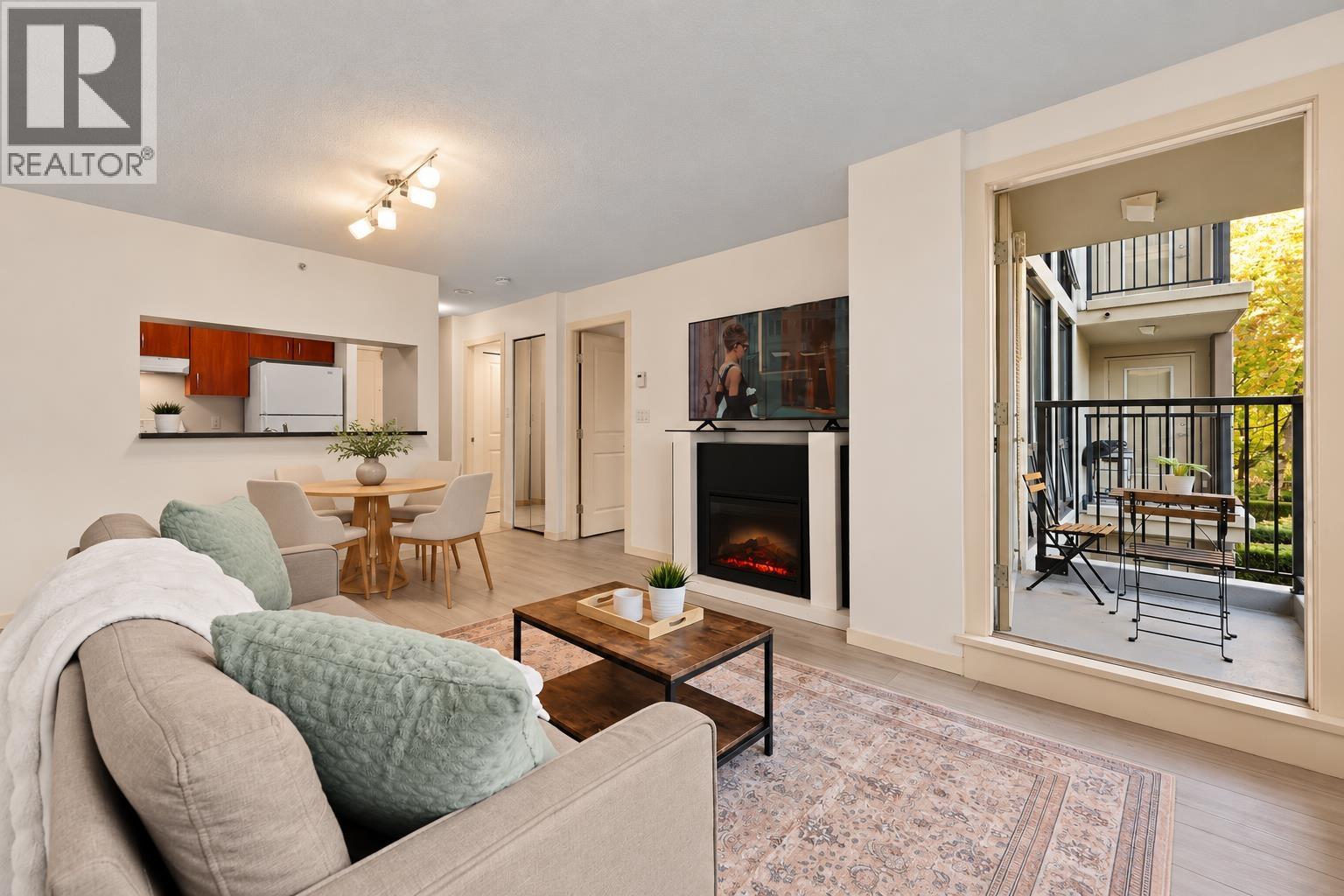 220 3663 Crowley Drive, Vancouver, British Columbia  V5R 6H4 - Photo 5 - R3175627