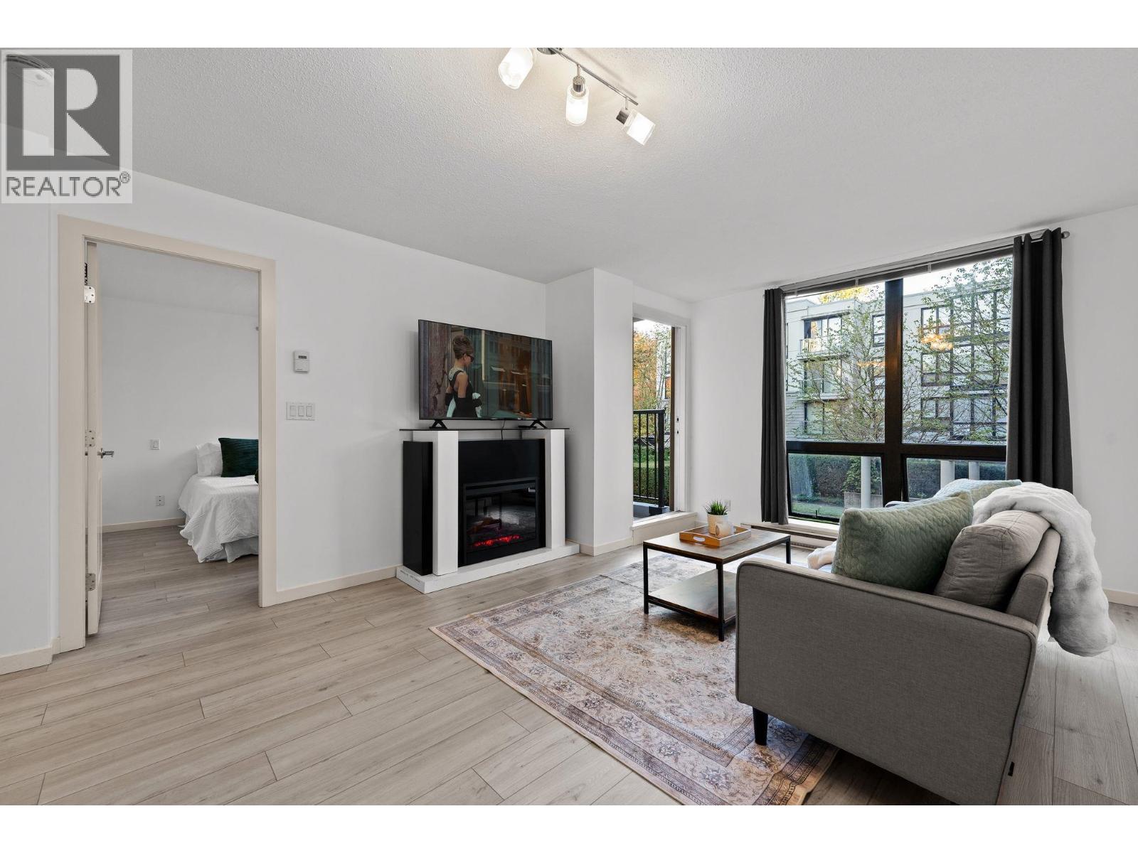 220 3663 Crowley Drive, Vancouver, British Columbia  V5R 6H4 - Photo 6 - R3175627