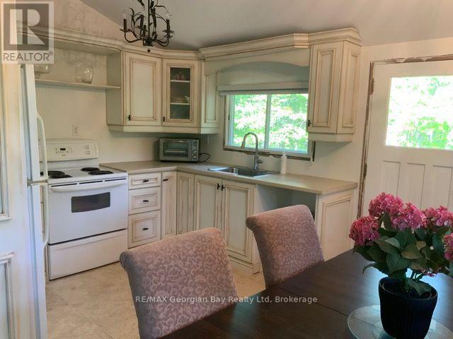 44 Tall Pines Drive Nw, Tiny, Ontario  L9M 0H4 - Photo 5 - S14081346