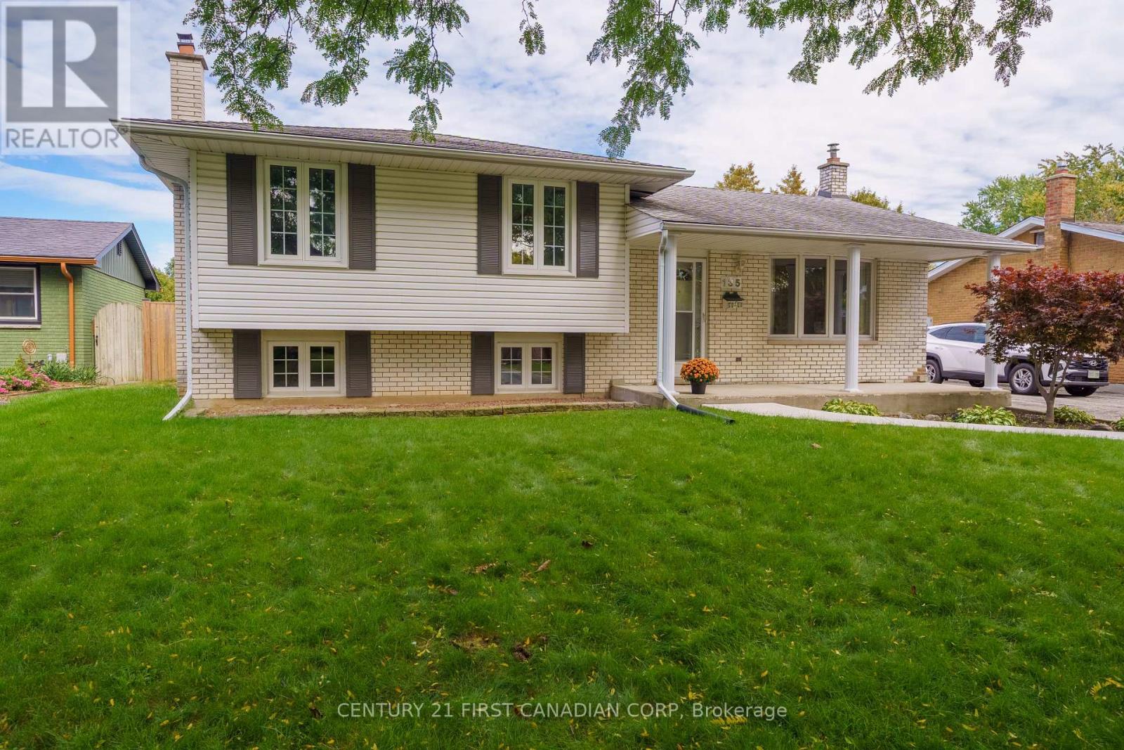 135 Downing Crescent, London South, Ontario  N6C 3C7 - Photo 2 - X13843214