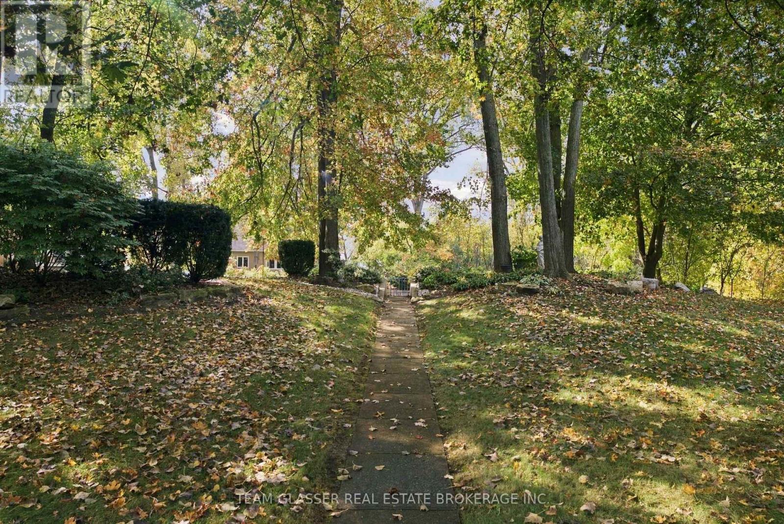 8421 Defore Drive, Lambton Shores, Ontario  N0M 1T0 - Photo 37 - X13879018