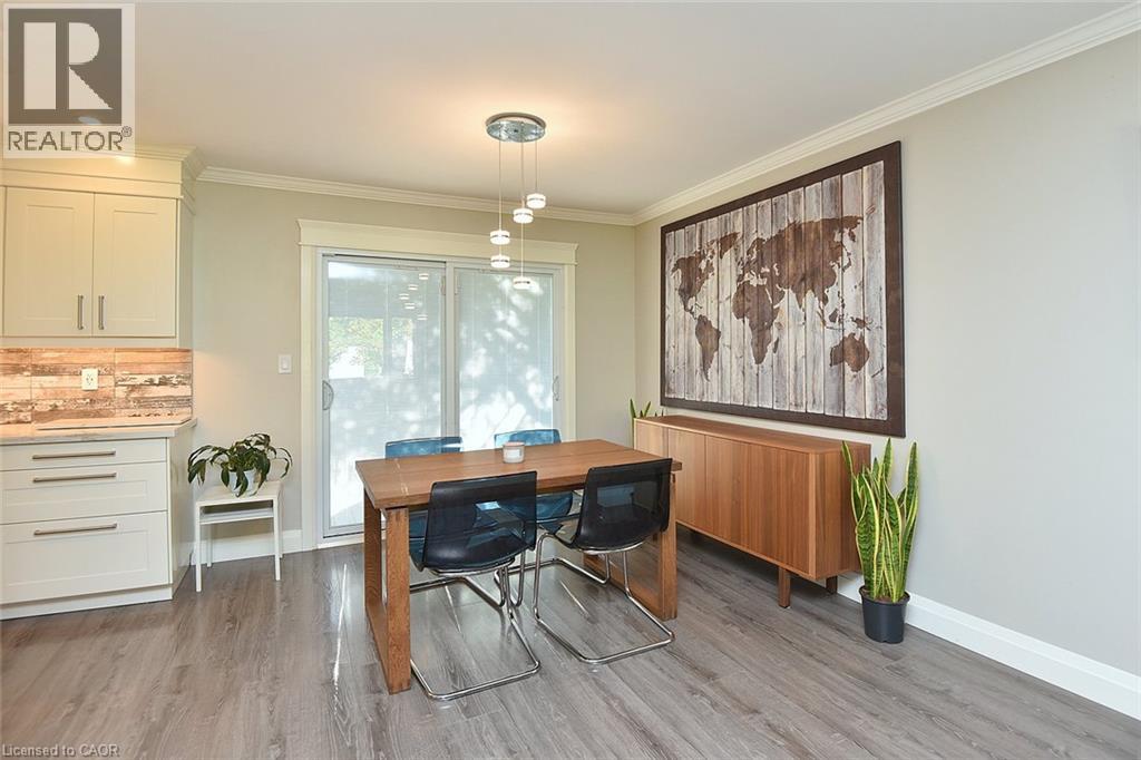 699 Castleguard Crescent, Burlington, Ontario  L7N 2W7 - Photo 18 - 40871058