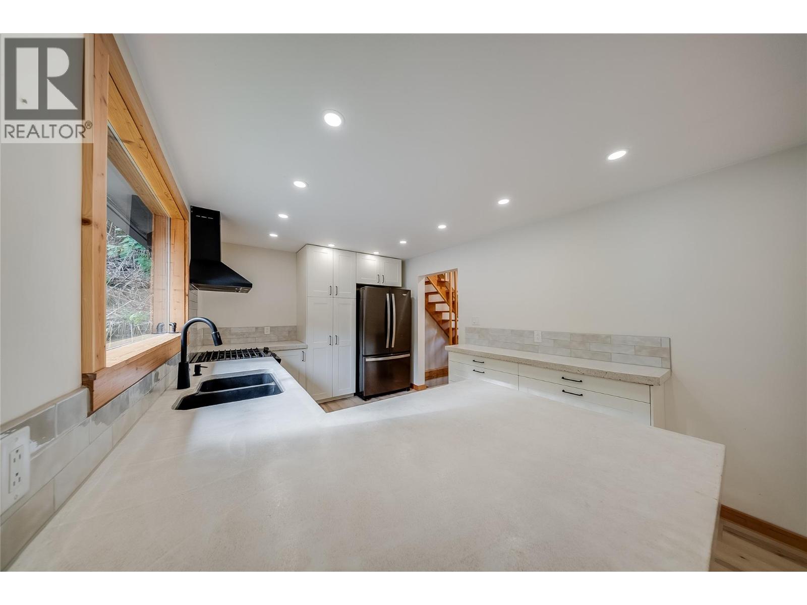 283 Wellington Avenue, Warfield, British Columbia  V1R 2K9 - Photo 13 - 10403362