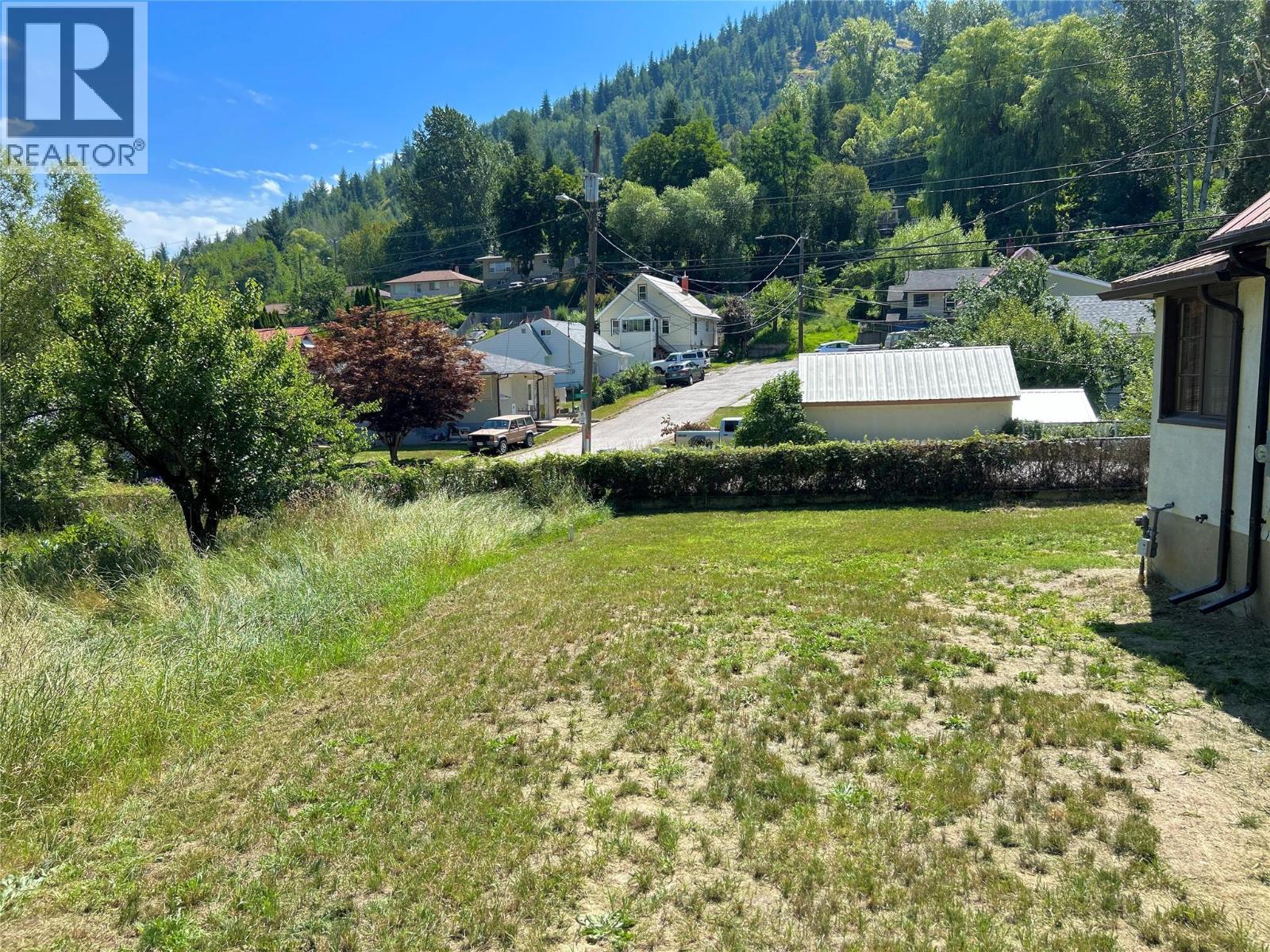 283 Wellington Avenue, Warfield, British Columbia  V1R 2K9 - Photo 9 - 10403362