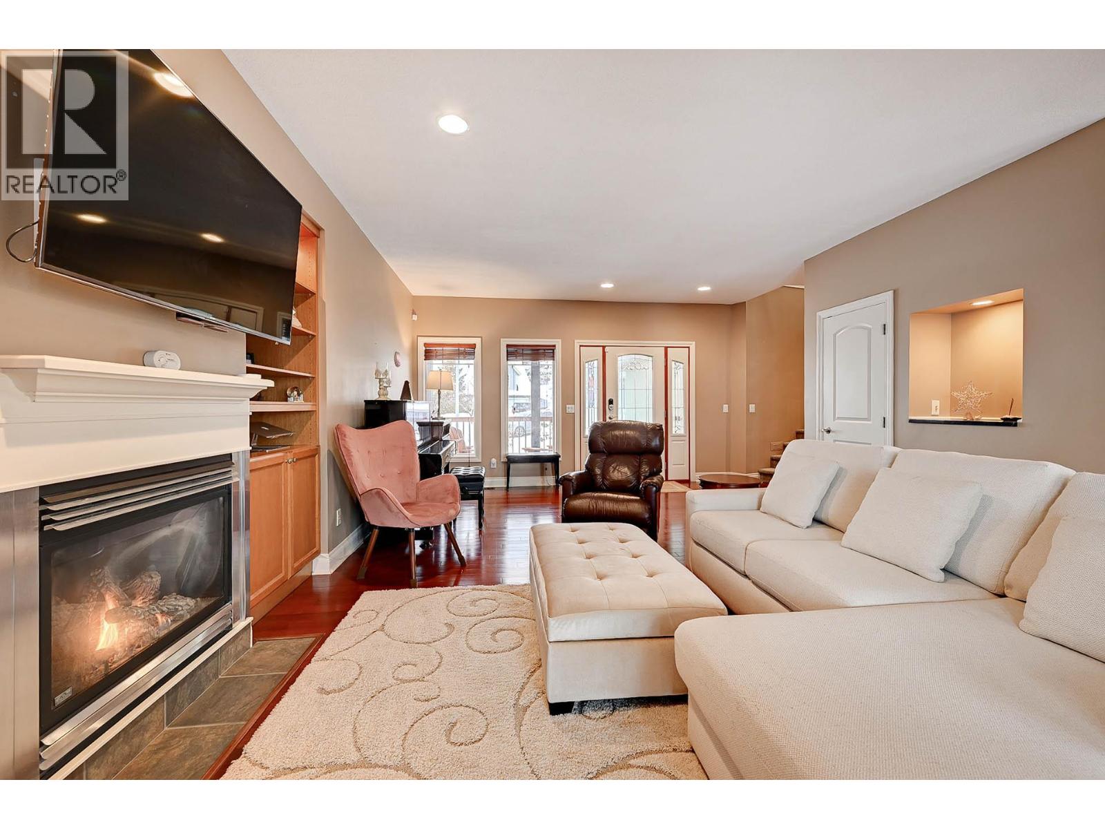 422 Azure Place, Kamloops, British Columbia  V2E 2R2 - Photo 5 - 10403691