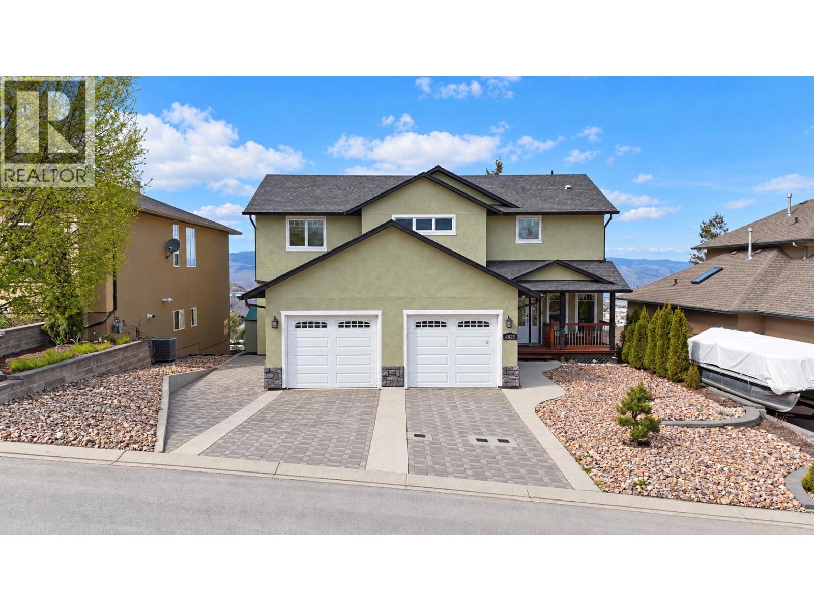 422 AZURE Place, Kamloops, British Columbia